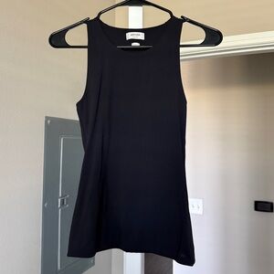 Aritzia Contour Black Sleeveless Top